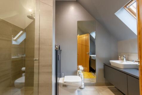 master ensuite