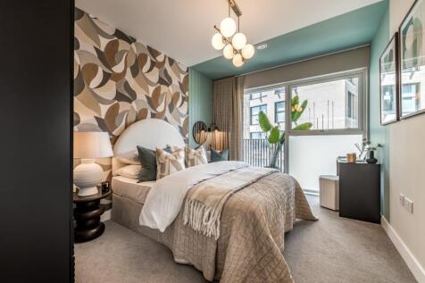 Kew Bridge Rise, Wren House, Bedroom