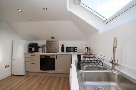 Squirrels Leap Kitchen