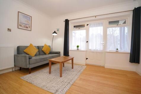 Lakeside Living Room