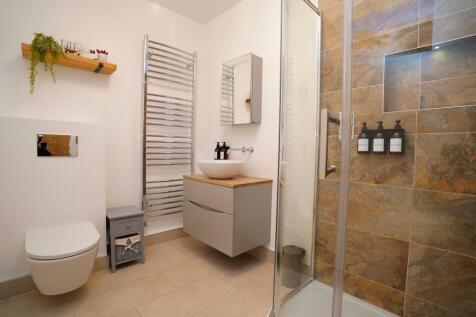Lakeside Shower Room