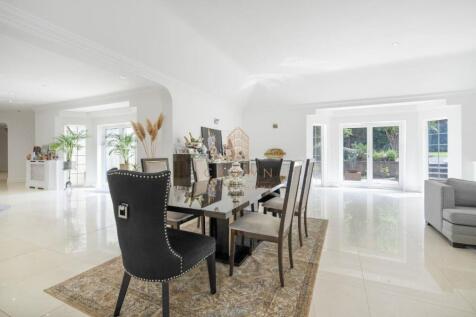 Fan Court, 41 (31).jpg