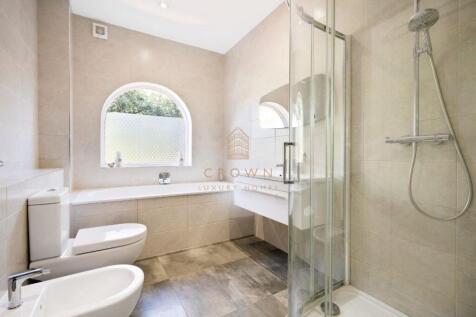 Fan Court, 41 (39).jpg