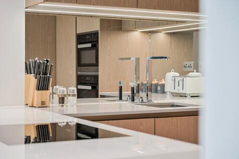 117 SUGAR QUAY (3).jpg