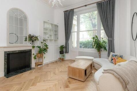 living room .jpg