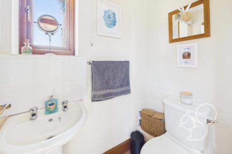 Ground Floor Cloakroom