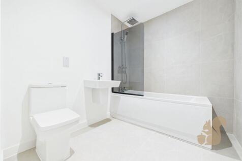 Plot 5 - Oakfields - Bathroom .jpg