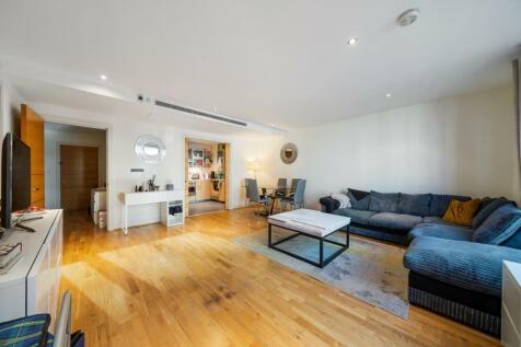 Flat 30, Marina Point SW6 2GX-LowRes-11.jpg