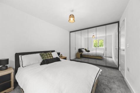 1TransvaalTerrace-Hamond Estates-Bedroom 1.2.jpg