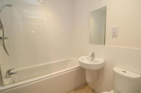 Bathroom new.JPG