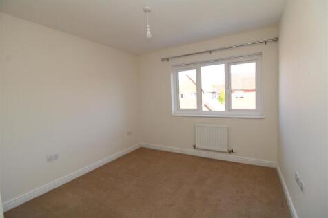 Bedroom 2.JPG