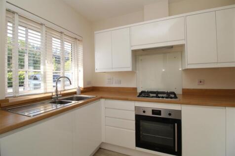 Kitchen New 2.JPG