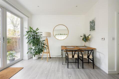 Richard Tress Way, E3
