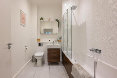Richard Tress Way, E3
