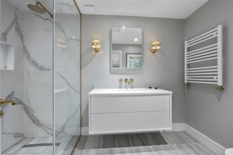 73 Riverside One,14.jpg