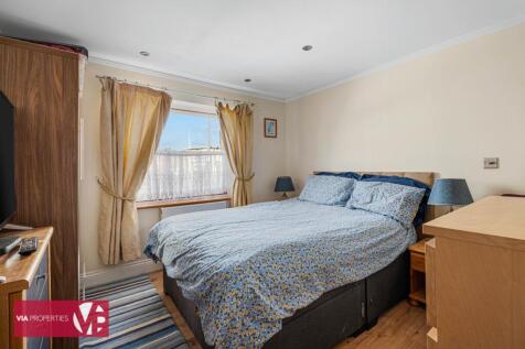 11 Burford Street Hoddesdon via properties estate letting commer