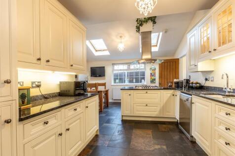 Passage Road, Brentry Kitchen 2.jpg