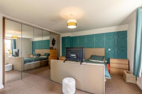 The Lodge, Westbury on Trym Bed 1b.jpg
