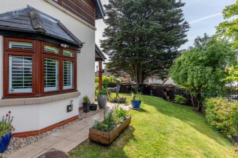 The Lodge, Westbury on Trym Outside 2.jpg