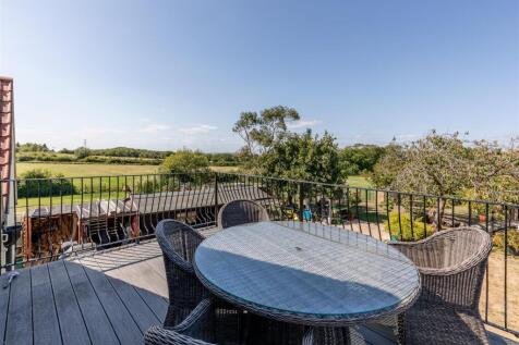 Lyndale, Over Lane Seating Area Outside.jpg