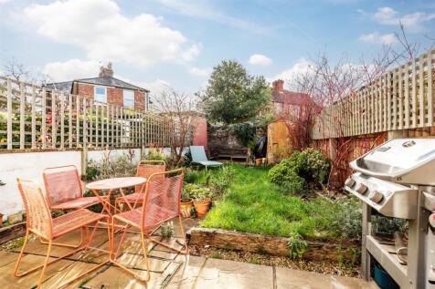 Dial Lane, Downend Rear Garden.jpg