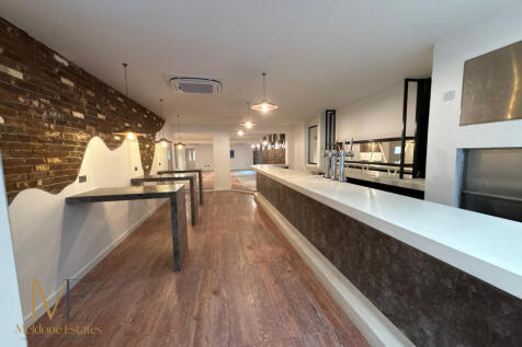 Ground Bar_Seating.JPG