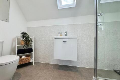 a170d587--474B-A84B-D33B71858E83-29149-000012E2926