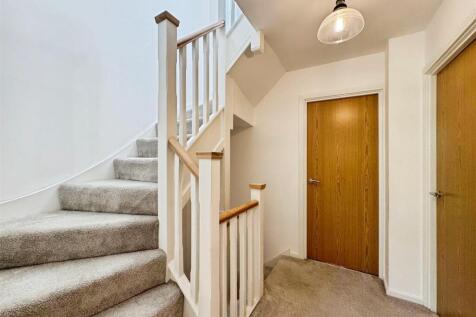 47751438--40F2-A2FD-3BD1187658F8-29149-000012E23D7