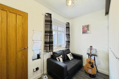 49c8415d--4CD1-8F61-C69F144454D6-47648-00001D8991A