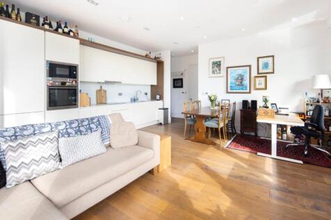 Living Room/Kitchen