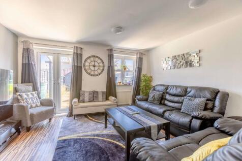 Lounge / Dining room