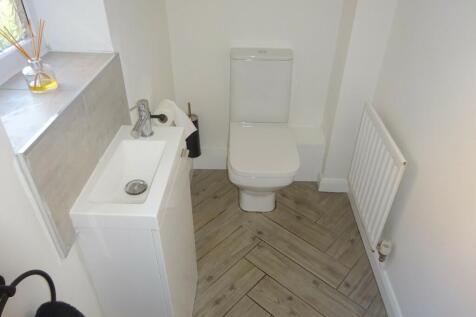 G F Washroom