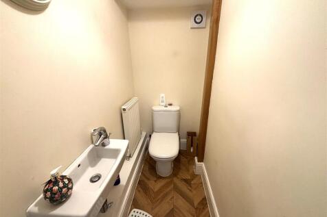 GF WC.jpeg