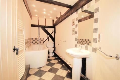 En-suite Bathroom