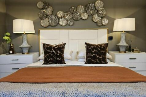 Master suite bed