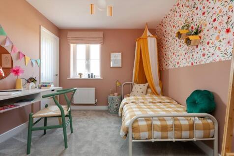 The fourth bedroom can be suited to your needs