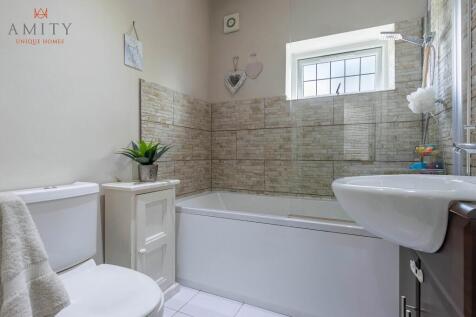 Upstairs Bathroom