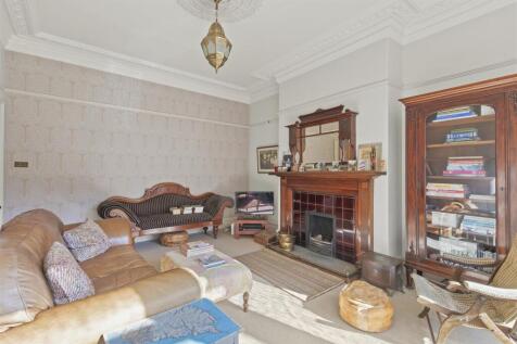 Sitting Room 2.jpg