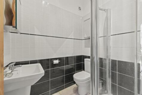 Shower Room.jpg