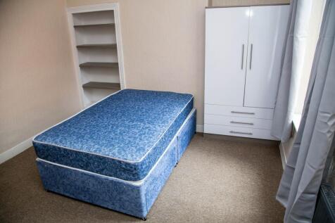 Bright and inviting double bedroom featuring a ...
