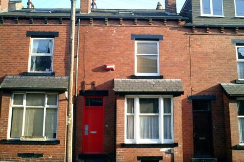 Charming traditional brick terraced house with ...