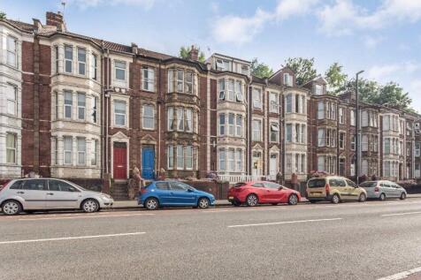 Attractive traditional terraced street frontage...