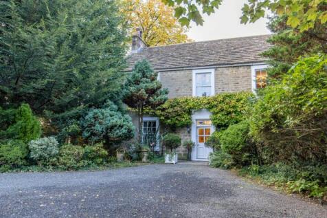 Prospect House is a stunning stone built, Georgian property in the heart of Lanchester village