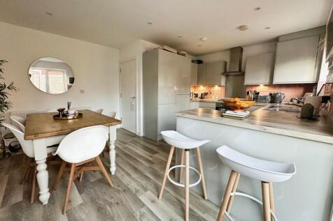 Kitchen/Diner with Breakfast Bar