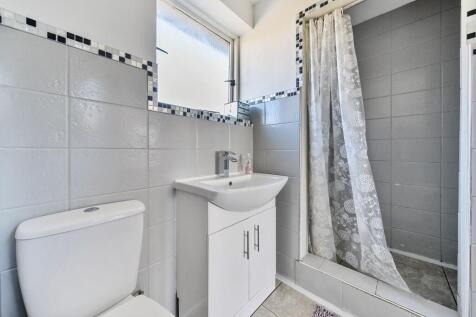 Bedroom One En-Suite