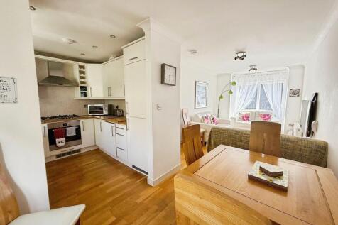 Open Plan Living Space &amp; Kitchen