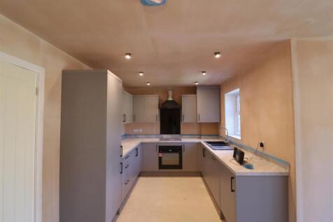 OPEN PLAN LIVING DINING KITCHEN