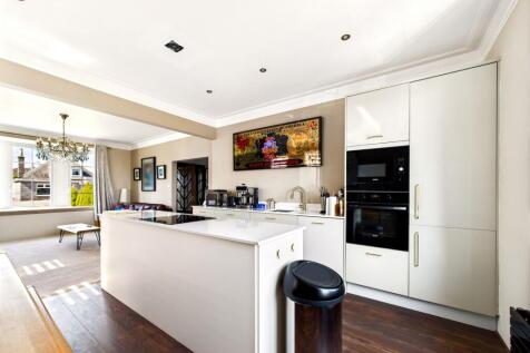 Open plan lounge and diner