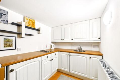 Bothy Kitchen/living