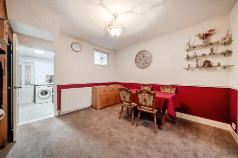 1393136-6-6943dab...